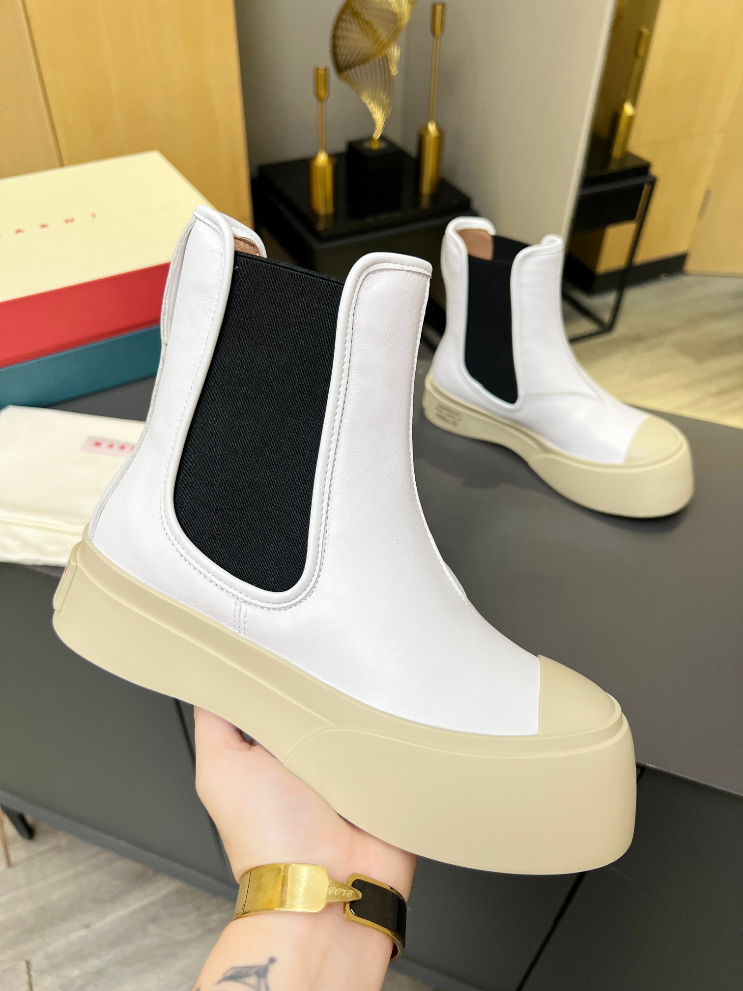 _dkn9sM_SqUNt5ZjsND-tp1oDB8BtcHN1hNxl7Bg