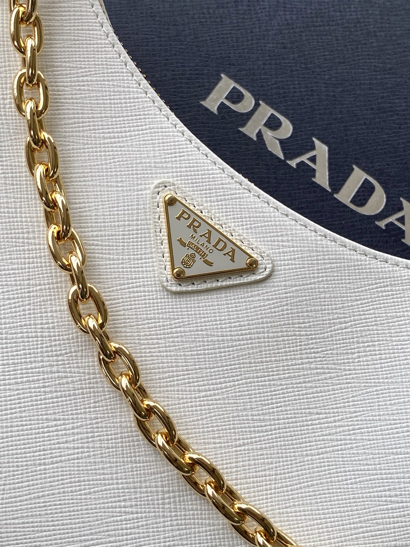 Prada 新升级版 肩带可拆卸