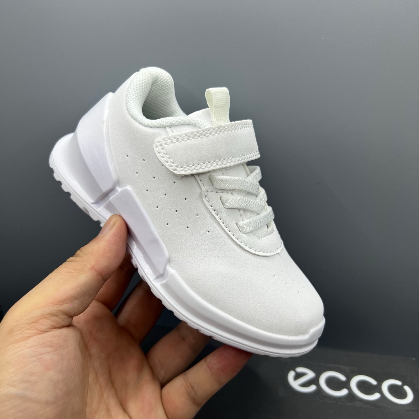 NO:337923,ECCO/Aibu Children's Shoes Jianbu 2.0 series Official synchronization WS-001 color white Size 23-36 Standard sneaker size, Aibu, sneakers,19860909ECCO/爱步童鞋 健步2.0系列 官方同步 WS-001款 颜色白色 尺码23-36 标准运动鞋尺码,爱步,sneakers,,Children's