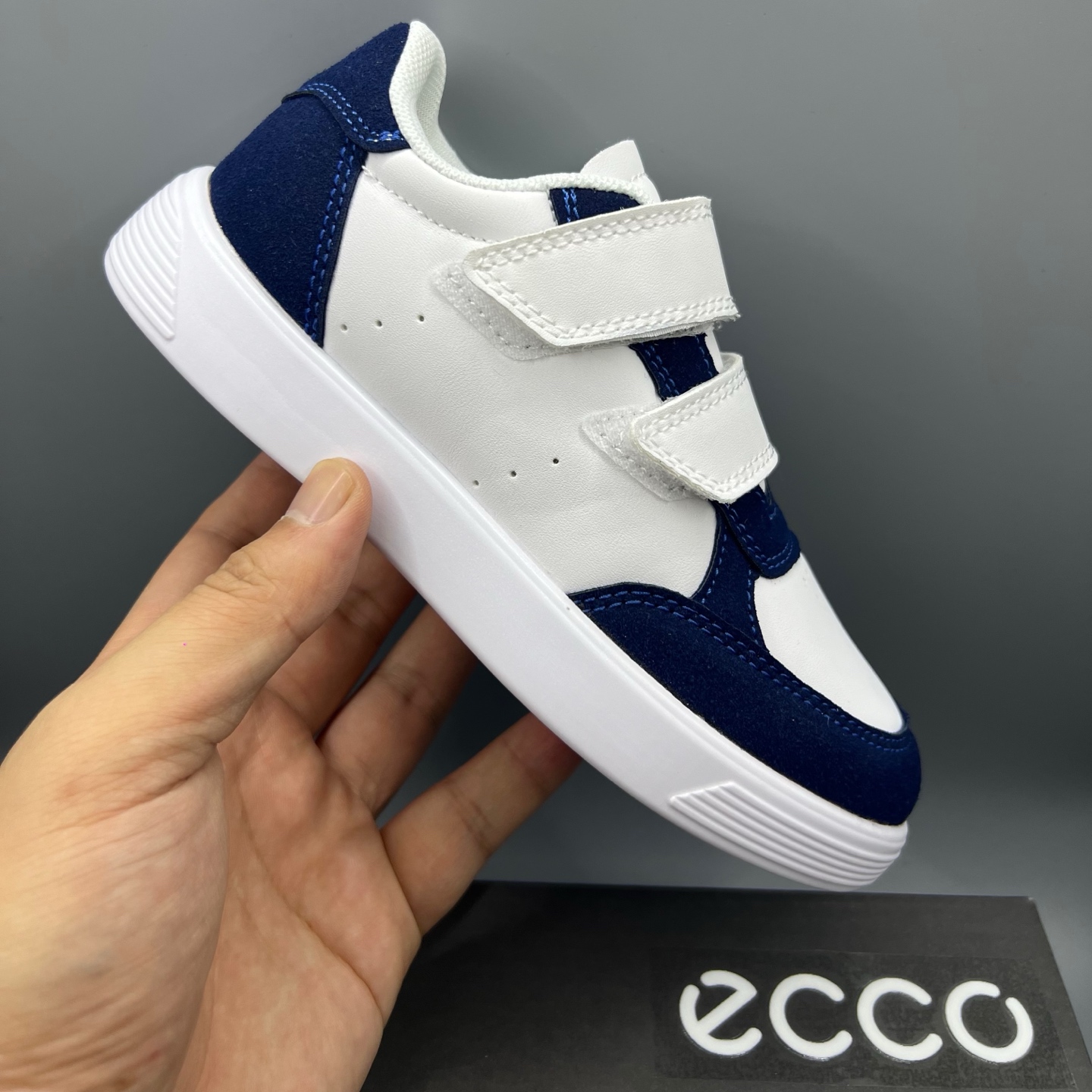 NO:337907,ECCO/Aibu Children's Shoes, Jianbu Board Shoes Series Official Synchronization WS-006 Color White and Blue Size 23-32 Standard Sports Shoes, Aibu, Sneakers,19860909ECCO/爱步童鞋 健步板鞋系列 官方同步 WS-006款 颜色白蓝 尺码23-32 标准运动鞋,爱步,sneakers,,Children's