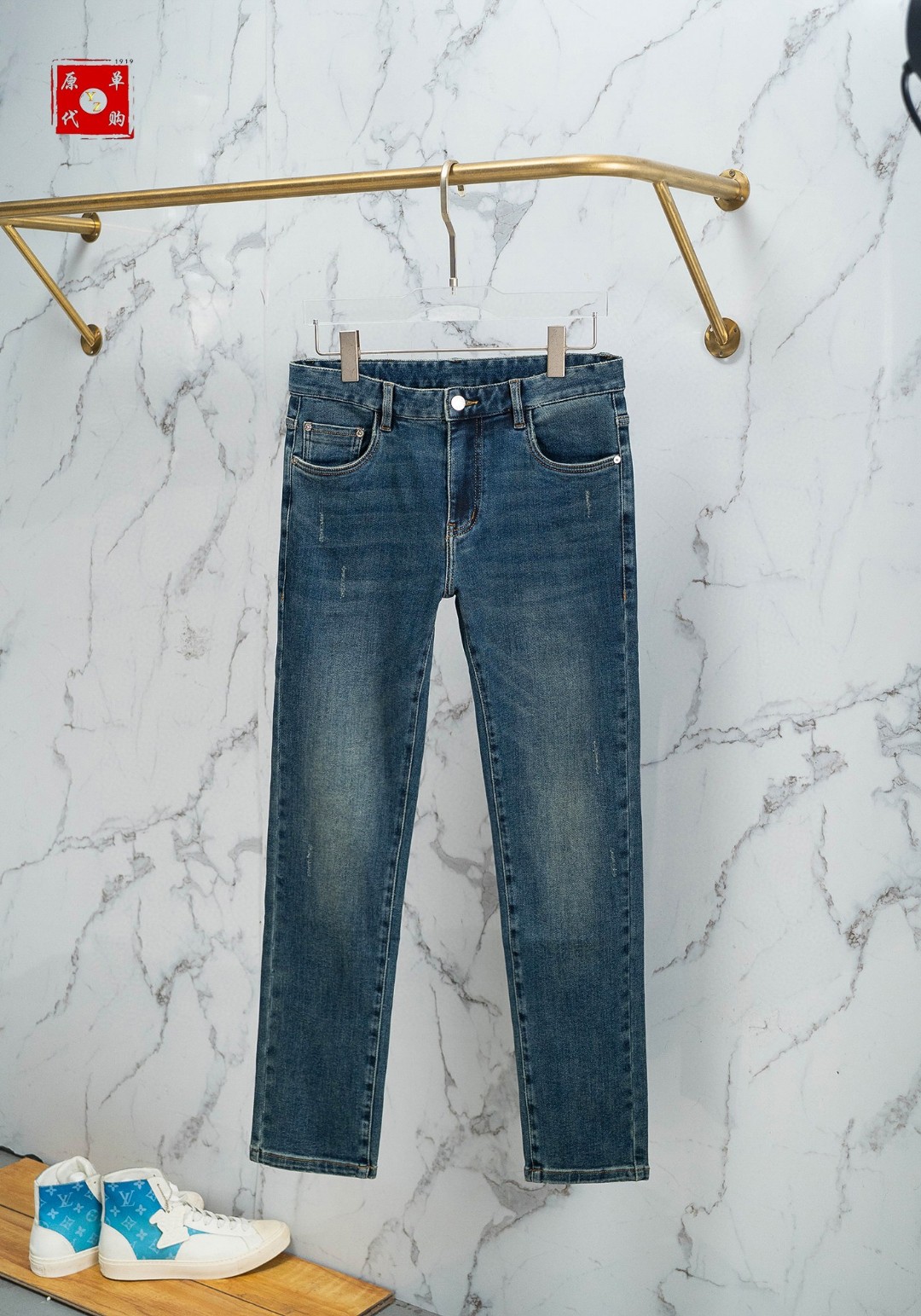   LV🆕重工洗水✅24/原版五金 官网秋冬牛仔裤👖柔软亲肤面料 重工定位洗水 专柜限量款 奢华感订制头