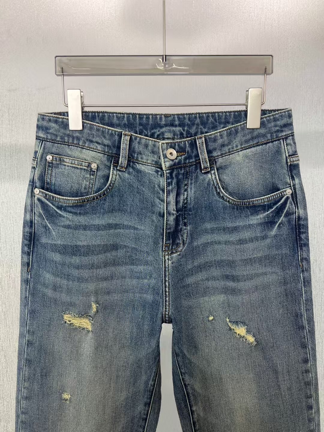  巴黎世家 男士牛仔裤原厂原布原洗水！进口原版水洗弹力面料，复杂的手工艺叠加，任何一个洗水环节多停留几秒