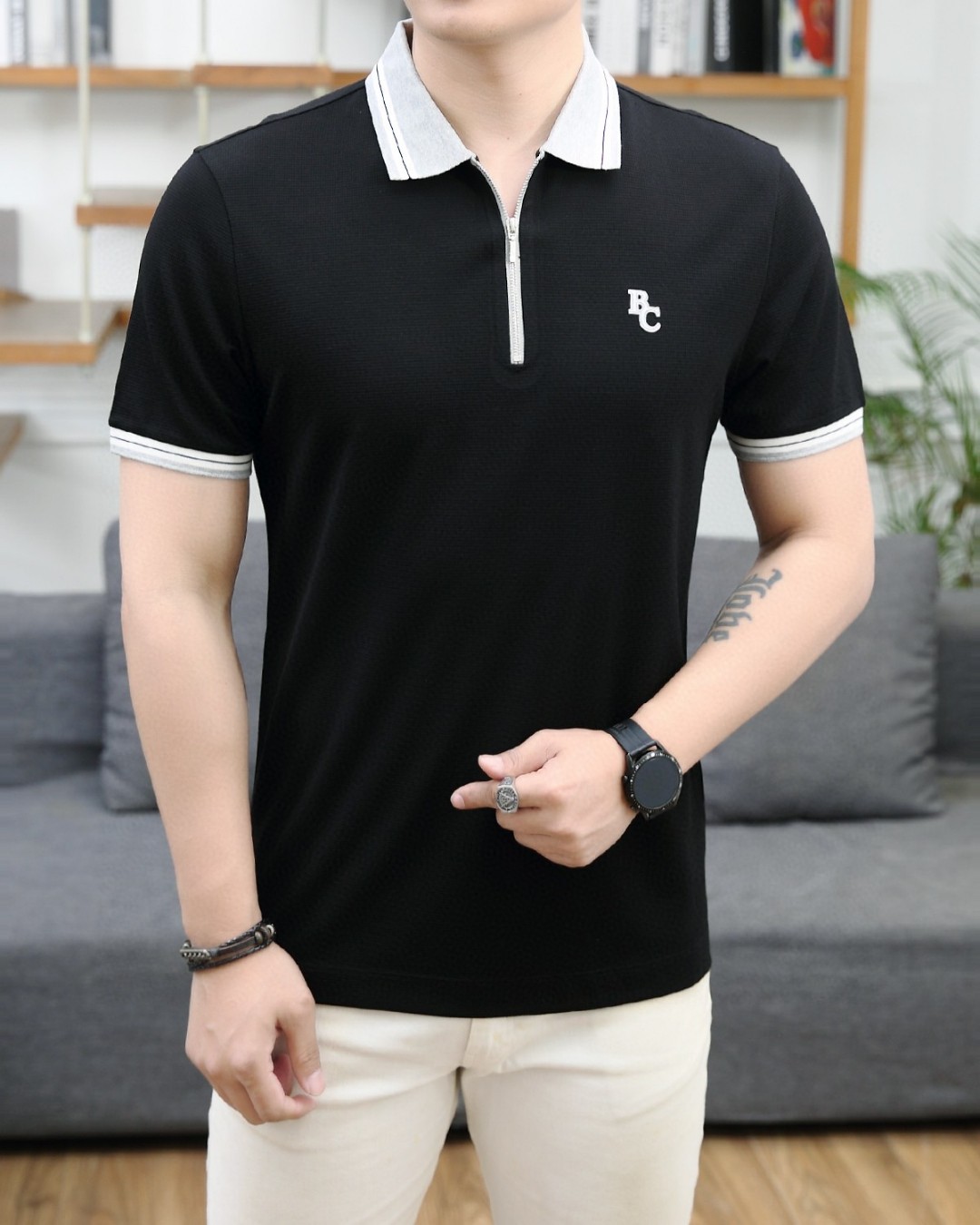 NO:153806,BC 2025 Spring and Summer Counter Latest Top-Level Slim Beaded Mercerated Short-Sleeve Polo Sweater Lapel T-shirt High-end Customized Design Avant-garde!  Heavy craft design, high-end customized fabric, soft feel, comfortable to wear, exquisite counter-level car line, fine workmanship, invincible and handsome upper body effect!  A must-have item for handsome men!  Number of size M-3XL (140 catties wear L slim fit, maximum wear 190 catties), T-shirt,tees, t-shirt,alexander wang19860909BC 2025春夏专柜最新款顶级细珠地丝光短袖polo衫翻领T恤 高端订制 设计前卫！重工艺设计 高端订制面料.手感柔软.穿着舒适.专柜级别精致车线.做工精细.上身效果无敌帅气！型男必备单品！码数M-3XL（ 140斤穿L修身 最大穿190斤）,,T-shirt,tees，t-shirt,alexander wang,Men's clothing