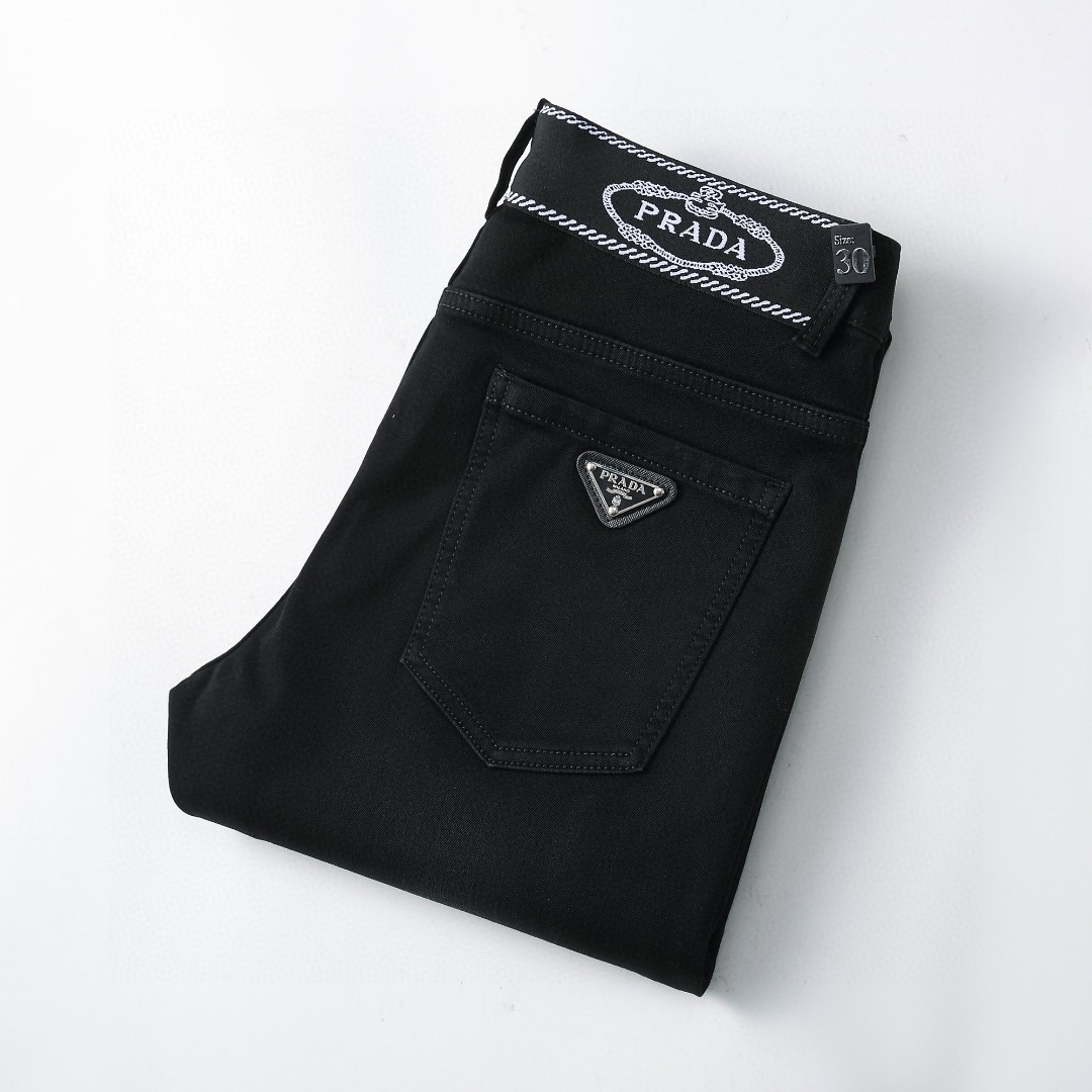 NO:158933,Prada has complete three standards. New high-end jeans in spring and summer. It is definitely not a market product. Premium jeans for counters. Big brand hardware. Metal brand logos are stress-free when entering and leaving stores. Hot-selling models for counters. Taste and value are shared. Very comfortable to wear. Low-key and luxurious. Very classy when wearing them. There is no need to say much about the trouser style and cutting. The upper body is exquisite and vivid. Really first-class and top-quality materials. Really palace-grade casual pants are made of Turkish cotton and produce the most famous tannin cloth. The quality is excellent, and the pants are soft after heavy washing!  Straight-footed style, not picky, the upper body is absolutely stylish, extremely luxurious. Size 29-38, prada, jeans, alexander wang19860909普拉达 三标齐全 春夏新款高端牛仔裤 绝非市场货 专柜精品牛仔裤 大牌五金 金属大牌logo出入专卖店无压力 专柜热销款 品味与价值共享 身穿着非常舒适 低调不失奢华 穿出去非常有档次 裤型款式和裁剪亦无需多言 上身精致跃然.真正一等一顶级质料 真正殿堂级的休闲裤,选用土耳其的棉花 生产出最有名的单宁布 品质卓然,经过重水洗使得裤子很柔软！直脚的版型 不挑人 上身绝对的有型 极度奢华. 尺码29-38,,prada,jeans,alexander wang,Men's clothing