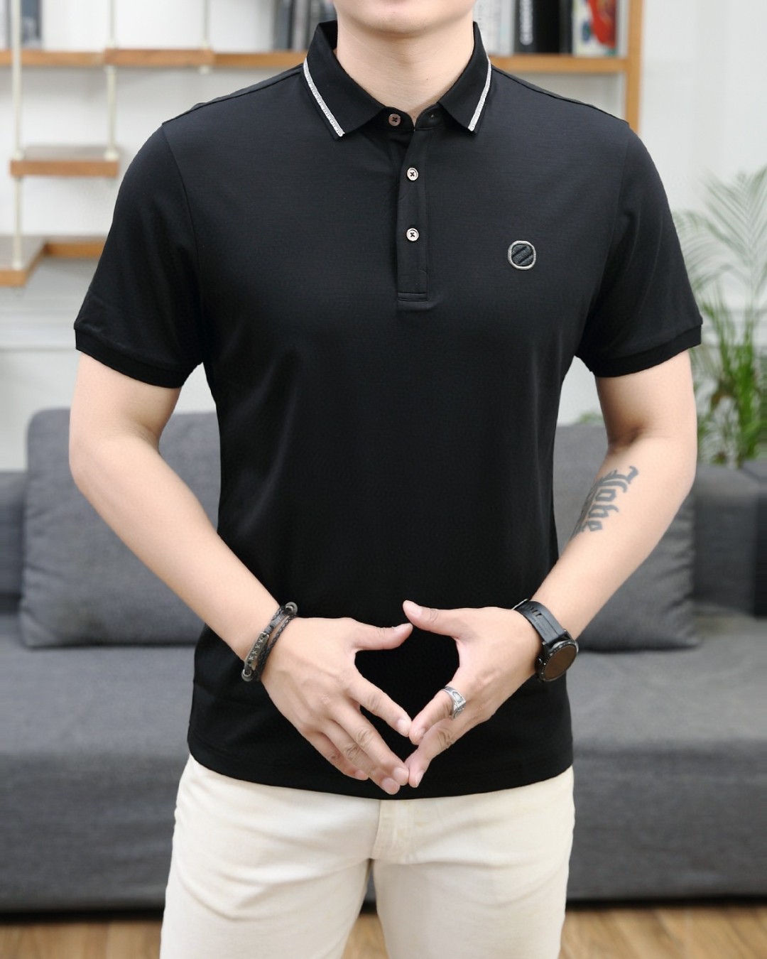 NO:469296,Zenia 2025 summer new men's POLO... neither monotonous nor complex, just showing taste... Customers provide customized double mercerized bead floor cotton fabric, comfortable, sweat-absorbing and breathable, the fabric presents a simple and elegant temperament, full and three-dimensional! Standard cut Every detail is a reflection of counter synchronization... Code number M-3XL, zegna, alexander wang19860909杰尼亚 2025夏季新款男士POLO……既不单调也不复杂 恰到好处的展现品味…………客供定制双丝光珠地棉面料 舒适吸汗透气根本不在话下 面料呈现简约优雅气质 饱满立体!标准裁剪 每一处细节都是柜台同步的体现..码数M-3XL,,zegna,alexander wang,Men's clothing