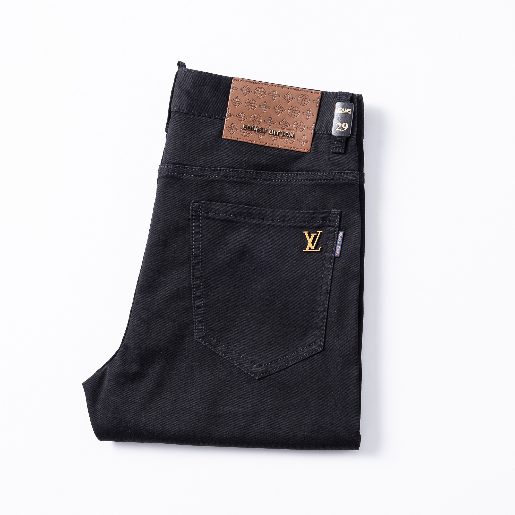 NO:466271,LV men's jeans original original cloth original wash water!  Imported original washing elastic fabrics, complex handicrafts superimposed, any washing step will become a completely different color effect after a few more seconds, so it is more precious, especially long-lasting and odor-resistant... Use the best tannin elastic texture, genuine leather leather cards, high-quality metal accessories... to create a unique and original jeans style!  Original hardware accessories, super positive style, comfortable and breathable, extremely high grade, counter quality, and handsome upper body. Number of codes 29-38,,louis vuitton,jeans,alexander wang19860909LV 男士牛仔裤原厂原布原洗水！进口原版水洗弹力面料,复杂的手工艺叠加,任何一个洗水环节多停留几秒都会变成完全不一样的颜色效果,所以越加珍贵,特别持久、耐味…… 选用上乘的丹宁弹力质感,真皮皮牌、高定的金属辅料……打造出独特及原创的牛仔裤款型！原版五金辅料,版型超正,舒适透气,档次极高,专柜品质,上身帅气十足. 码数29-38,,louis vuitton,jeans,alexander wang,Men's clothing