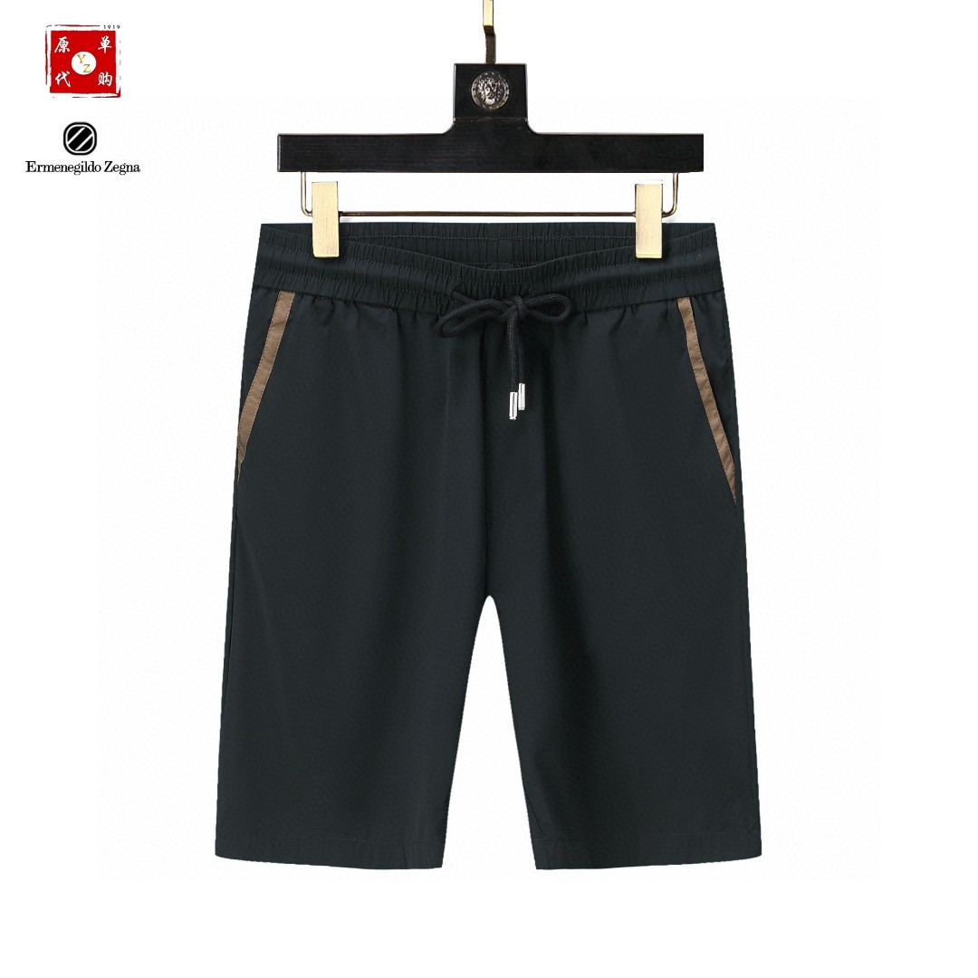 NO:423913,Zenia 25s new summer five-point shorts. Original recommendation ~ simple and clean style recommendation!  Selected original quick-drying fabrics. The logo logo stripes are classic, restrained and stylish, and the style is still basic and comprehensive. The upper body is crisp and stylish. The upper body has excellent effect!  !  !  Code number M-3XL/29-36 (175/jin recommended L), zegna, shorts, alexander wang19860909杰尼亚 25s新款夏季五分短裤.原单推荐～简单干净款式推荐！精选原版速干面料.标志logo条纹经典内敛有格调,版型上依旧是基础合体剪裁 上身挺括有型.上身效果绝佳！！！码数M-3XL/29-36（175/斤建议L）,,zegna,shorts,alexander wang,Men's clothing