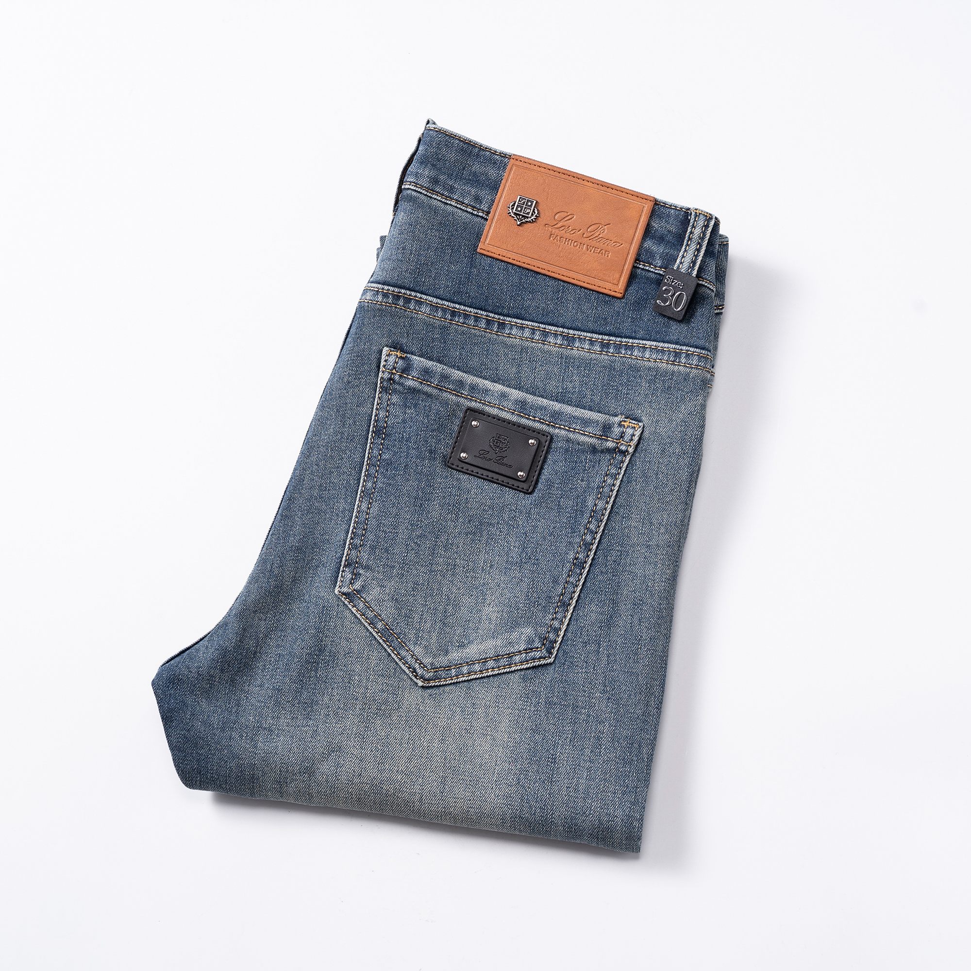 NO:439911,LP men's jeans original original cloth original wash water!  Imported original wash elastic fabrics, complex handicrafts superimposed, any wash process will become a completely different color effect after a few more seconds, so it is more precious, especially long-lasting and odor-resistant... Use the best tannin elastic texture, genuine leather leather cards, high-quality metal accessories... to create a unique and original jeans style!  Original hardware accessories, super positive style, comfortable and breathable, extremely high grade, counter quality, and handsome upper body. Number of 29-38, loro piana, jeans, alexander wang19860909LP 男士牛仔裤原厂原布原洗水！进口原版水洗弹力面料,复杂的手工艺叠加,任何一个洗水环节多停留几秒都会变成完全不一样的颜色效果,所以越加珍贵,特别持久、耐味…… 选用上乘的丹宁弹力质感,真皮皮牌、高定的金属辅料……打造出独特及原创的牛仔裤款型！原版五金辅料,版型超正,舒适透气,档次极高,专柜品质,上身帅气十足. 码数29-38,,loro piana,jeans,alexander wang,Men's clothing