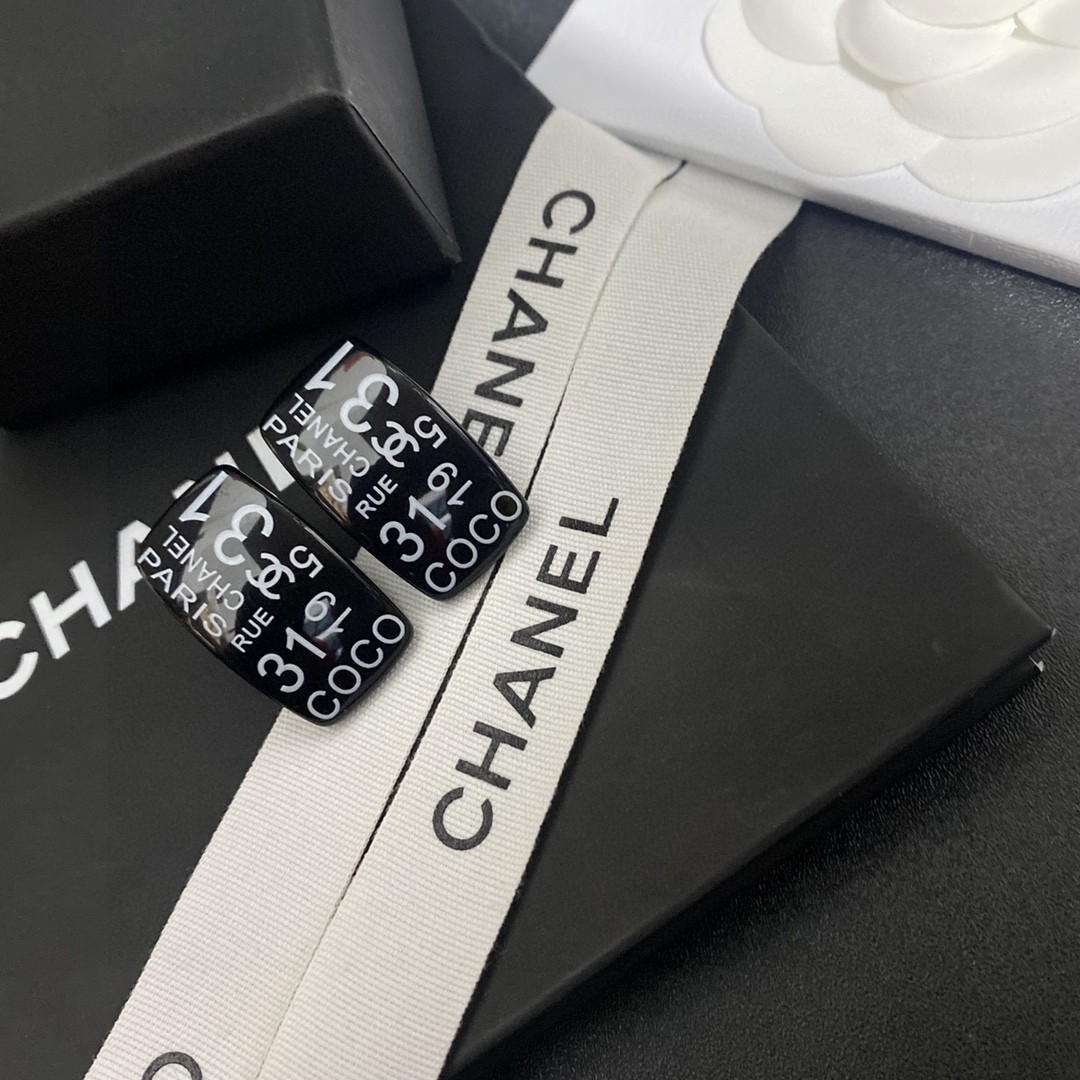 New 2023 
 Chanel Jewelry Earring Black Yellow 925 Silver Brass