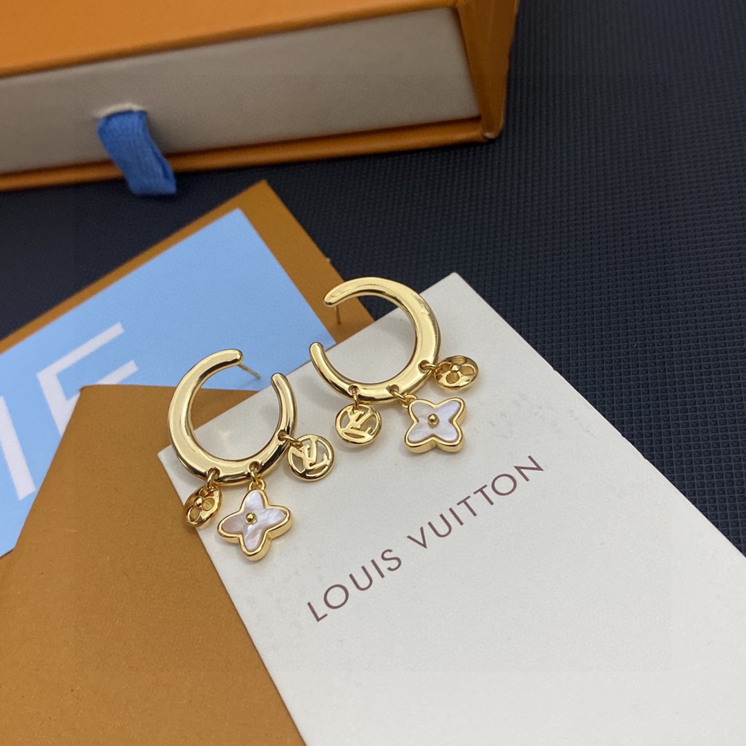 Louis Vuitton Jewelry Earring Yellow CNC Process Brass Spring Collection Vintage