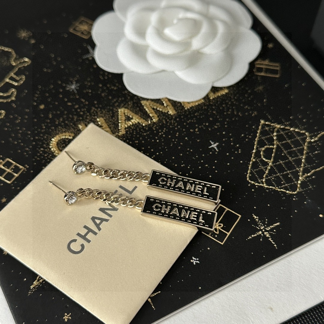Chanel香奈儿中古双C耳钉原版复刻logo小香家的款式真心无需多介绍每一款都超好看精致大方非常显气质