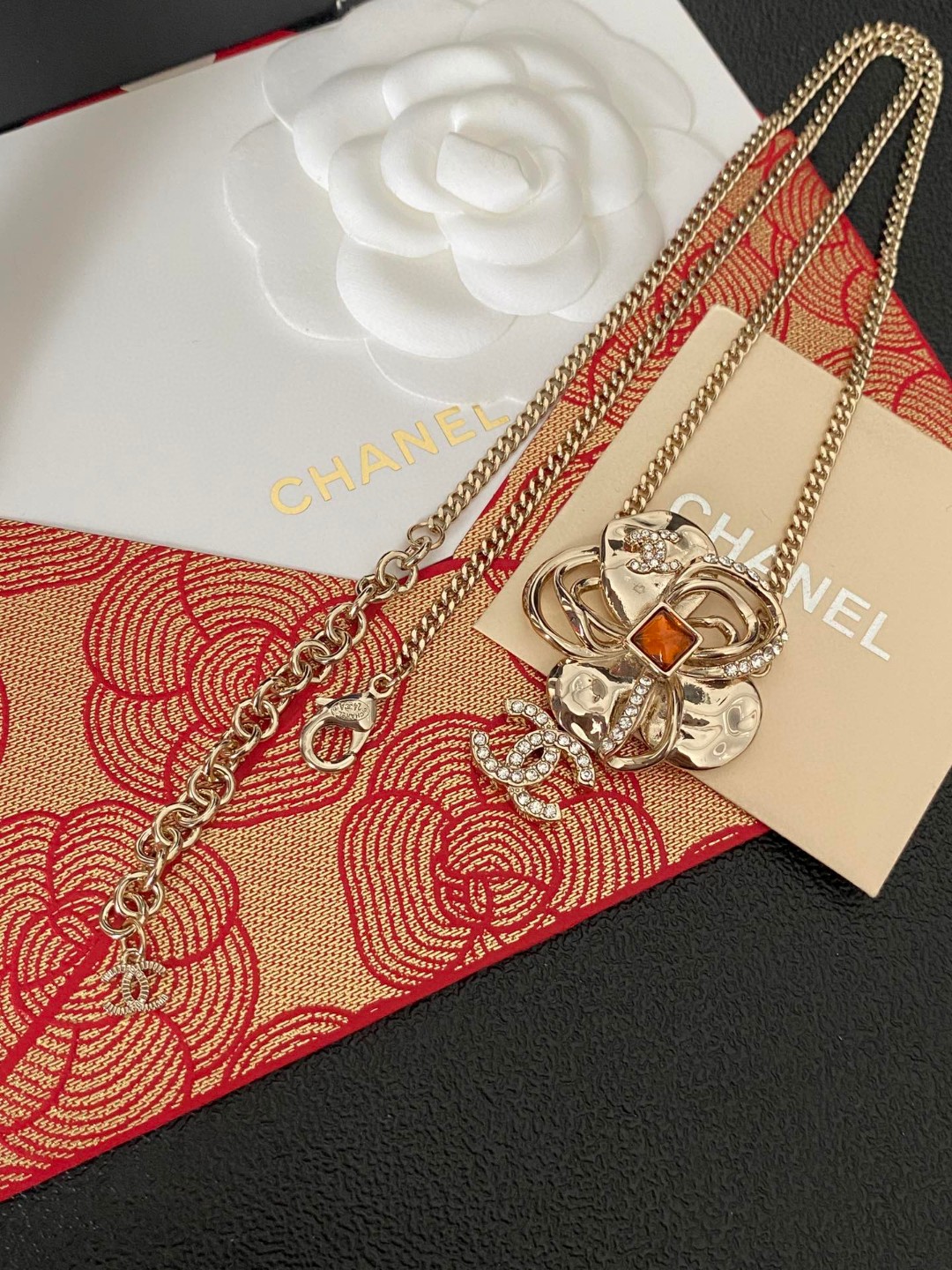 Personalizza la replica di migliore qualità
 Chanel Gioielleria Collane & Ciondoli