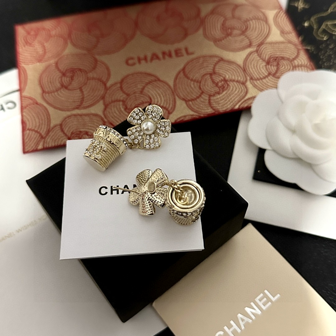 Chanel香奈儿中古双C耳钉原版复刻logo小香家的款式真心无需多介绍每一款都超好看精致大方非常显气质