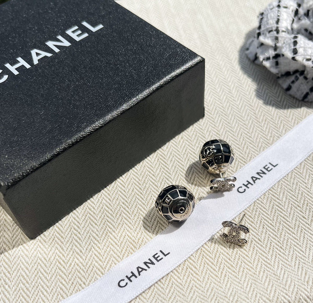 Where Can I Find
 Chanel Jewelry Earring
