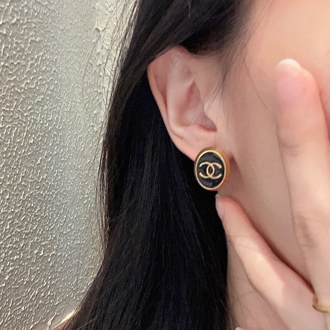 Chanel Jewelry Earring