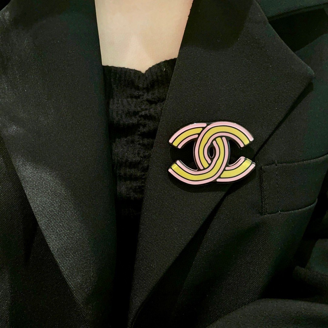 P 198 CHANEL DOUBLE-C BROOCH - 图片 2