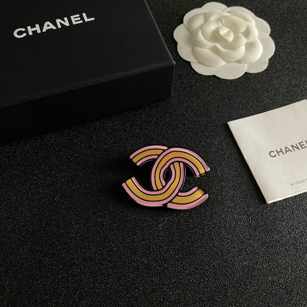 P 198 CHANEL DOUBLE-C BROOCH - 图片 6