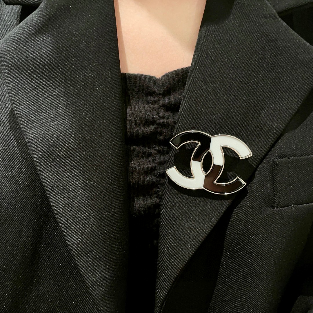 P198 CHANEL DOUBLE-C-COLOURED BROOCH - 图片 2