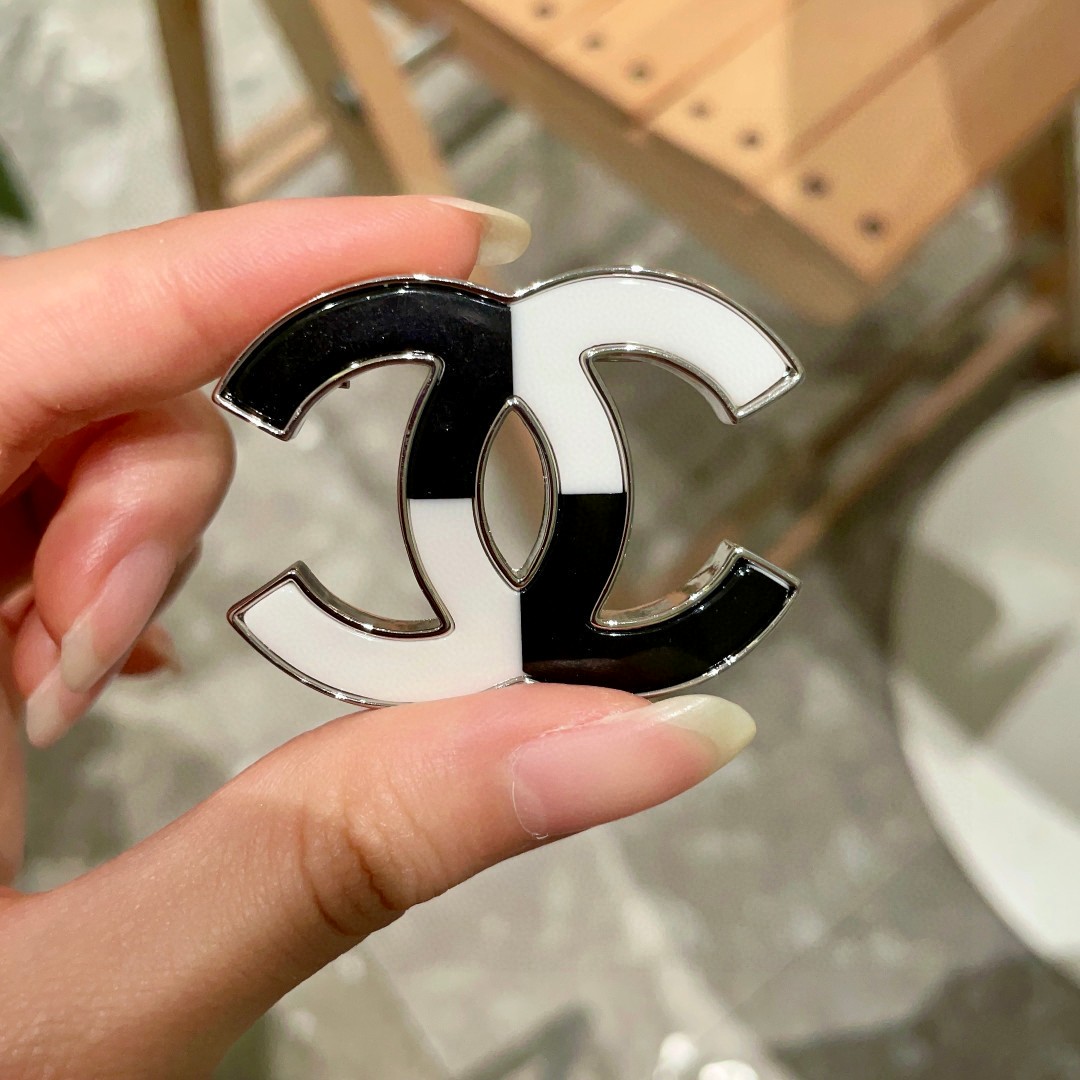 P198 CHANEL DOUBLE-C-COLOURED BROOCH - 图片 3