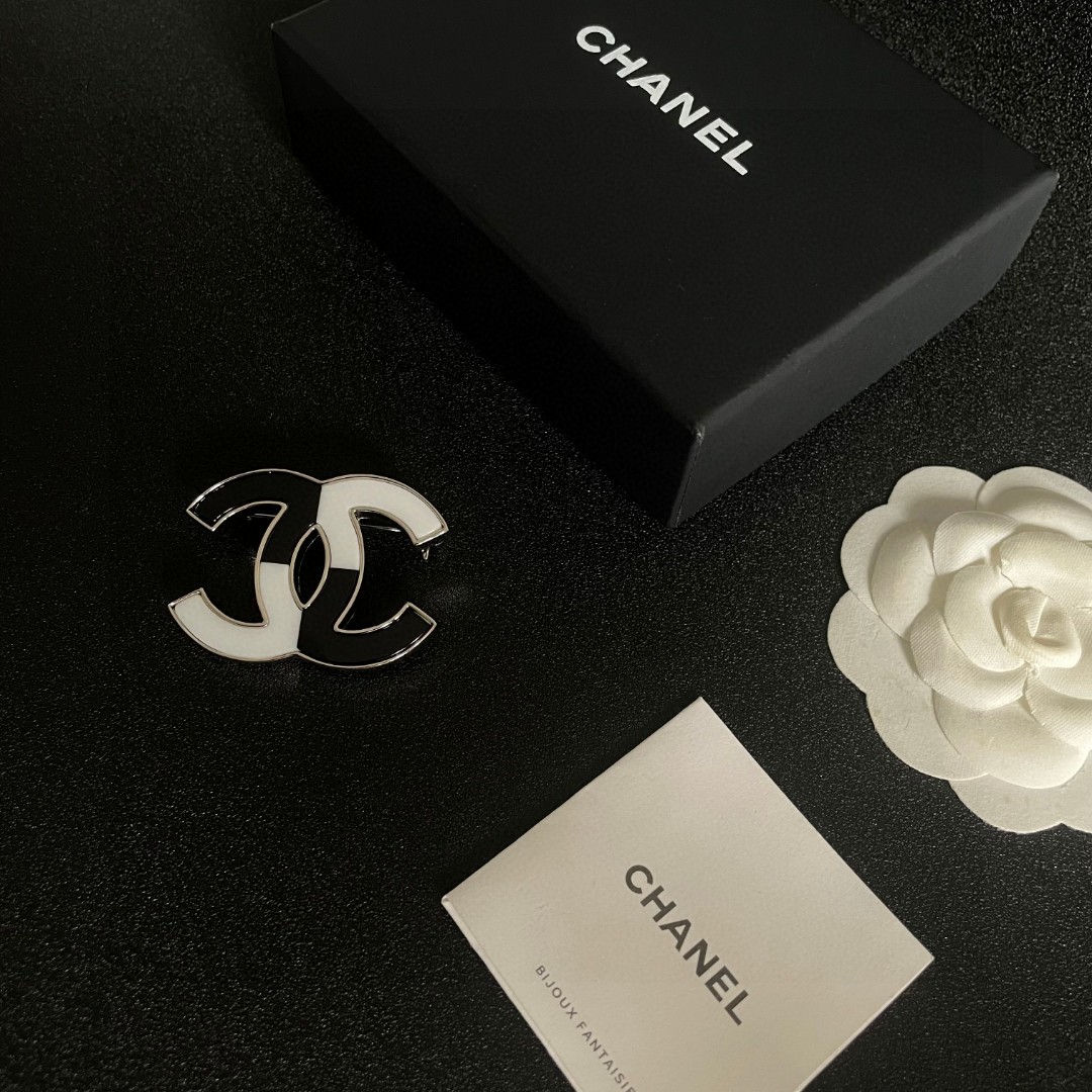 P198 CHANEL DOUBLE-C-COLOURED BROOCH - 图片 5