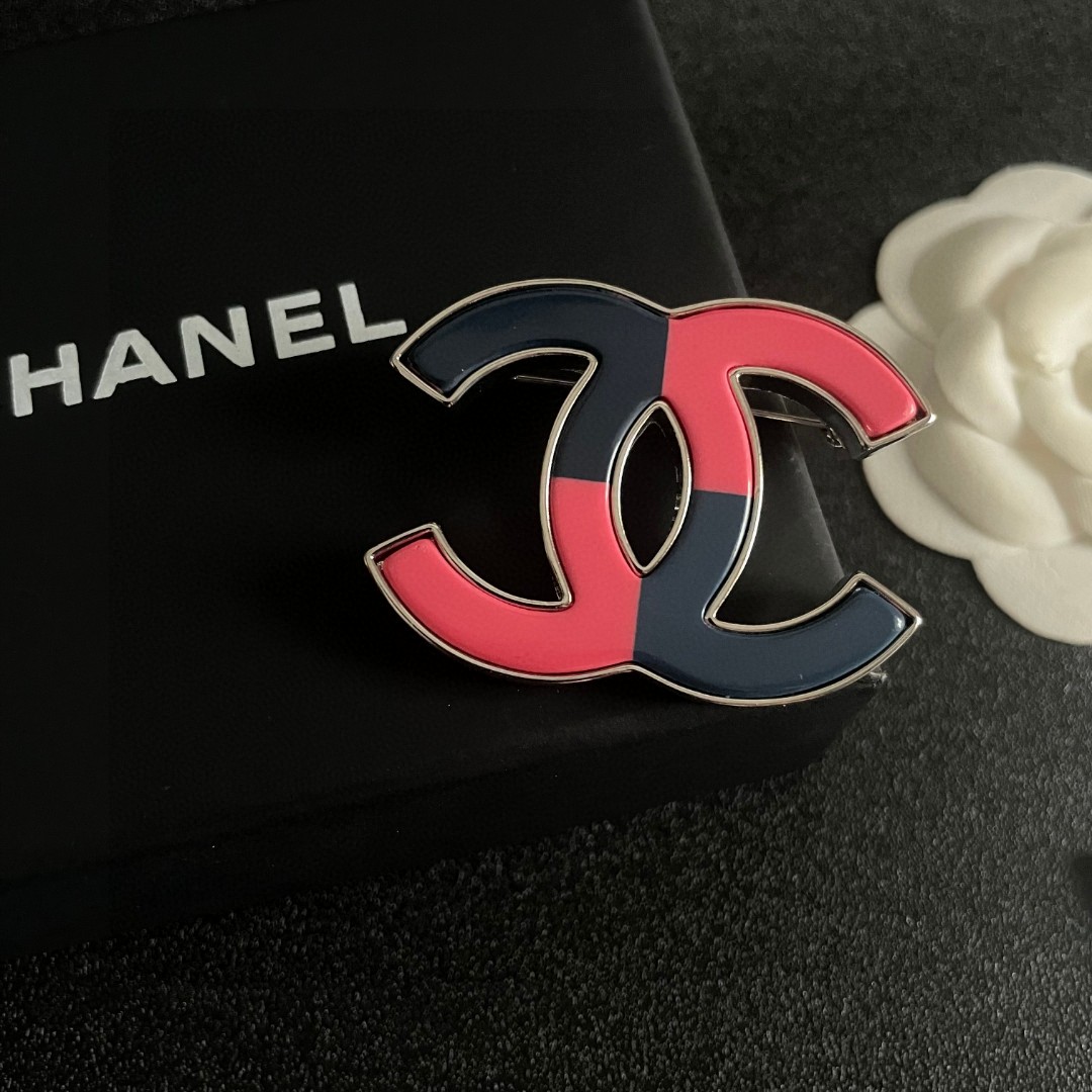 P198 CHANEL DOUBLE-C-COLOURED BROOCH - 图片 9