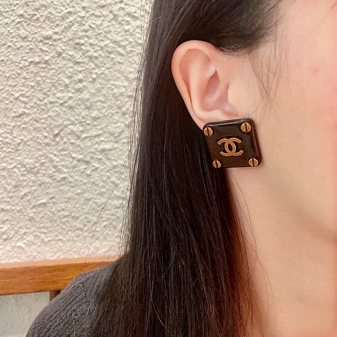  香奈儿✨方形双C耳钉