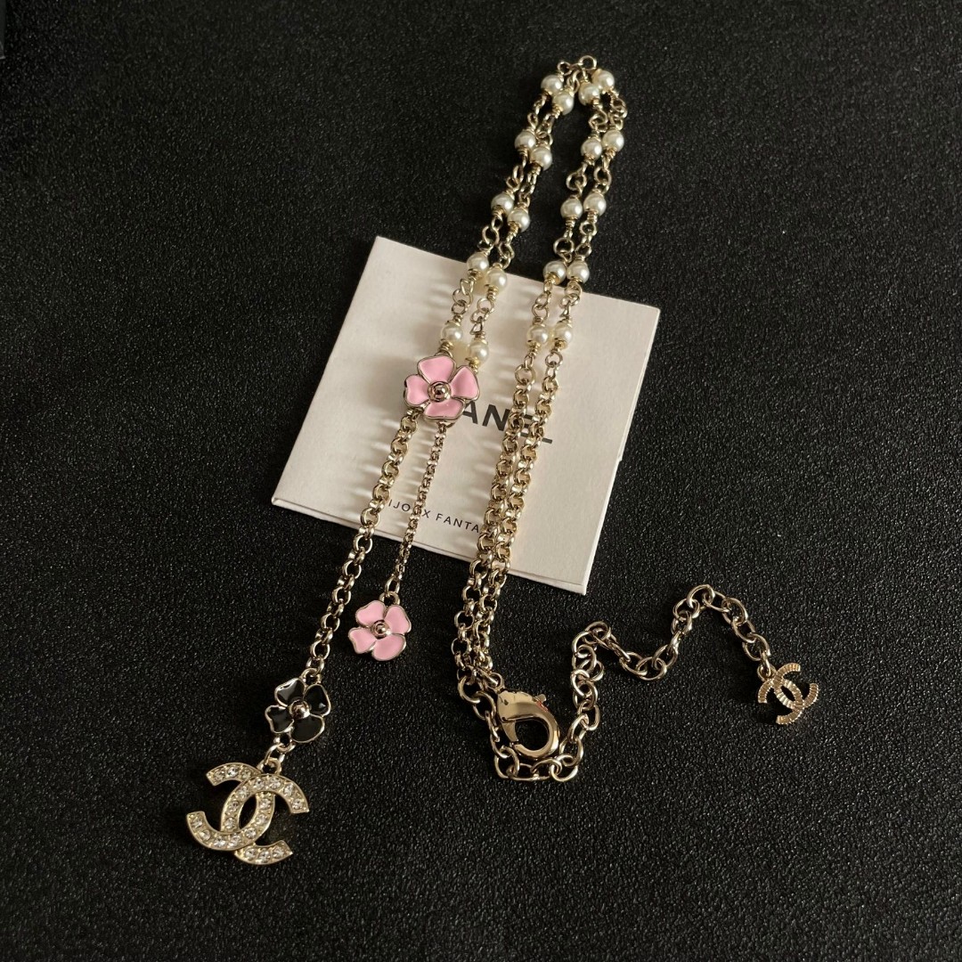  香奈儿✨山茶花🌸双C项链