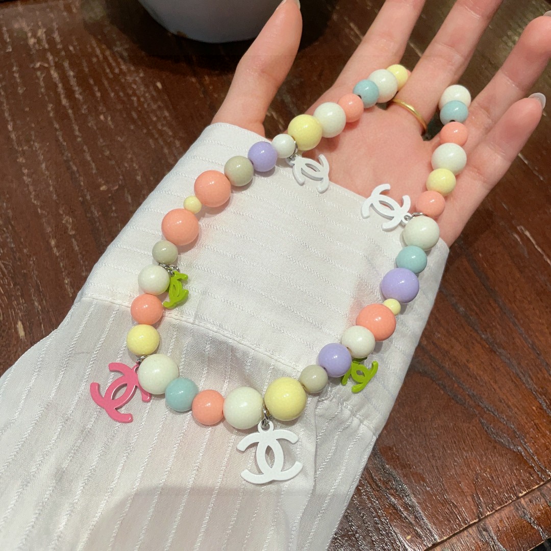  香奈儿✨彩色马卡龙色系多吊坠圆球双C项链