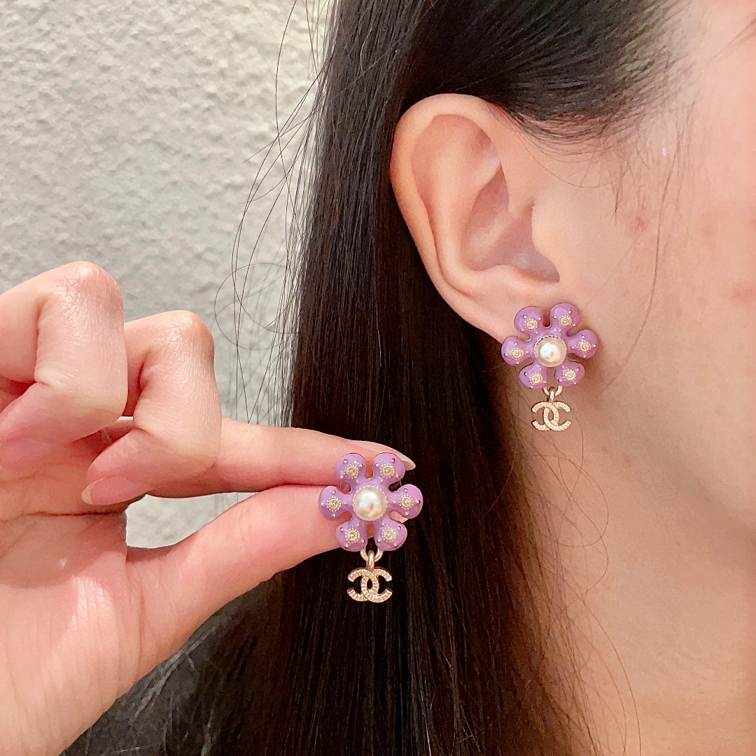  香奈儿✨山茶花🌸双C耳环