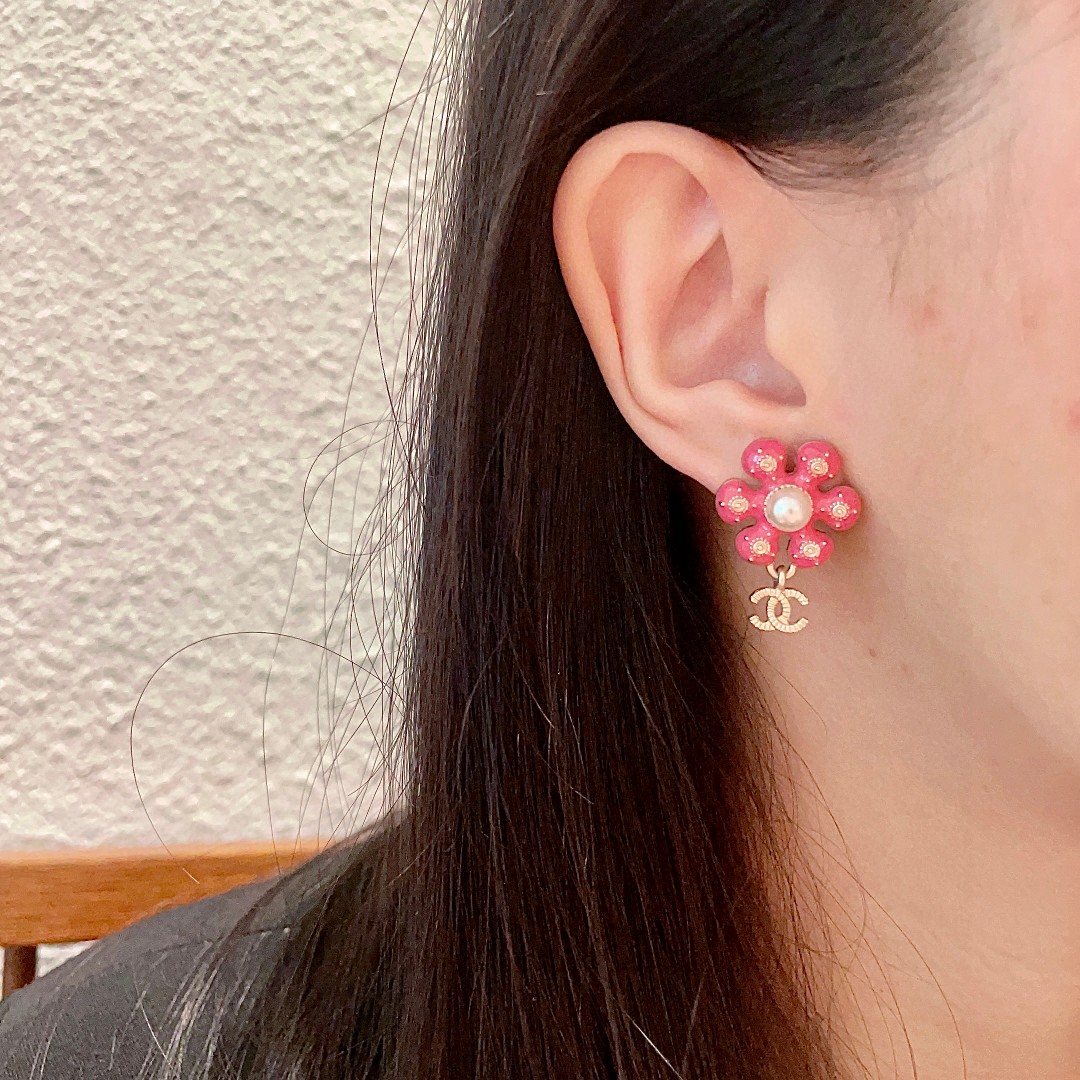  香奈儿✨山茶花🌸双C耳环