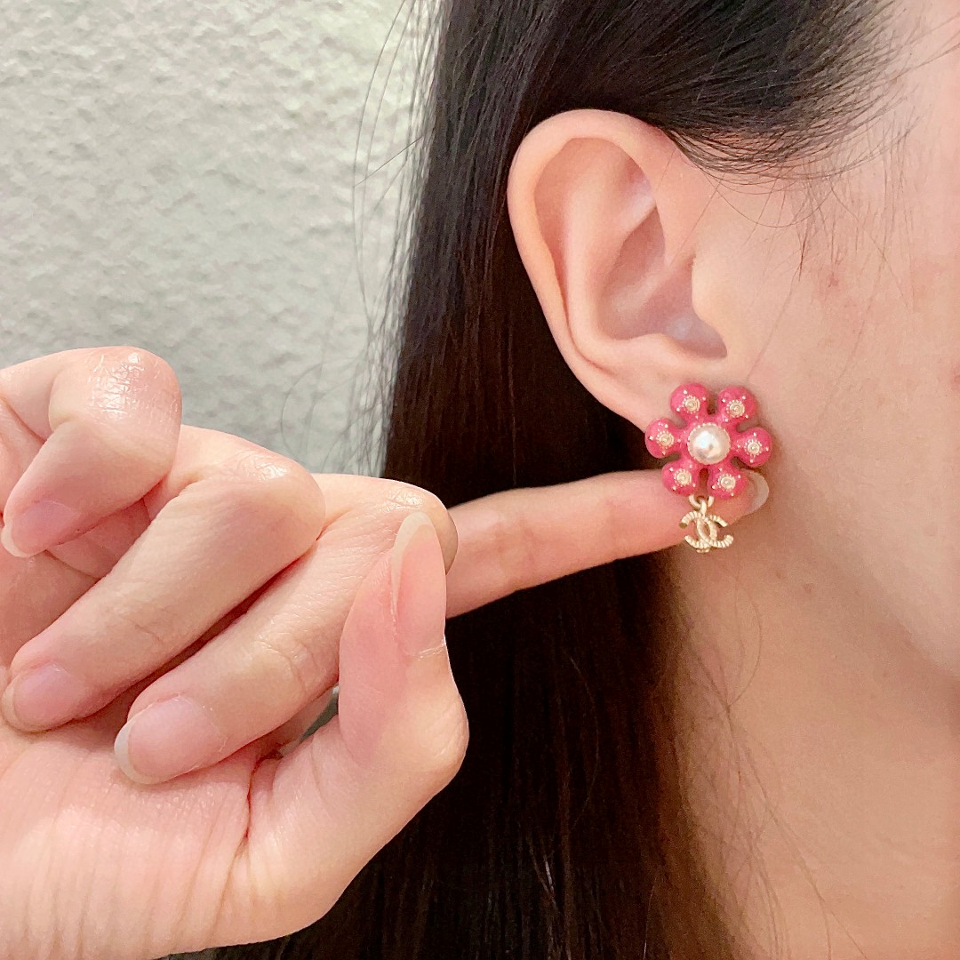  香奈儿✨山茶花🌸双C耳环