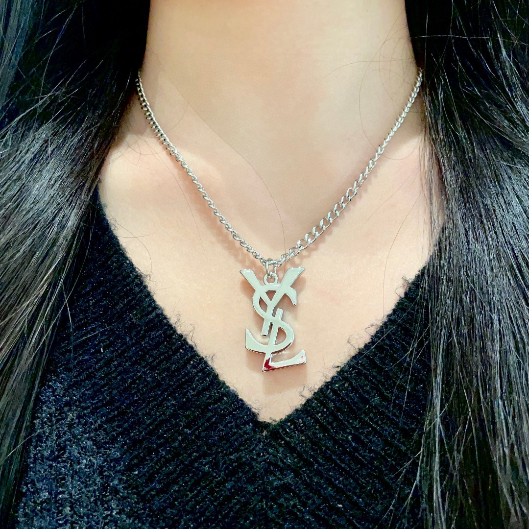  圣罗兰✨经典字母项链