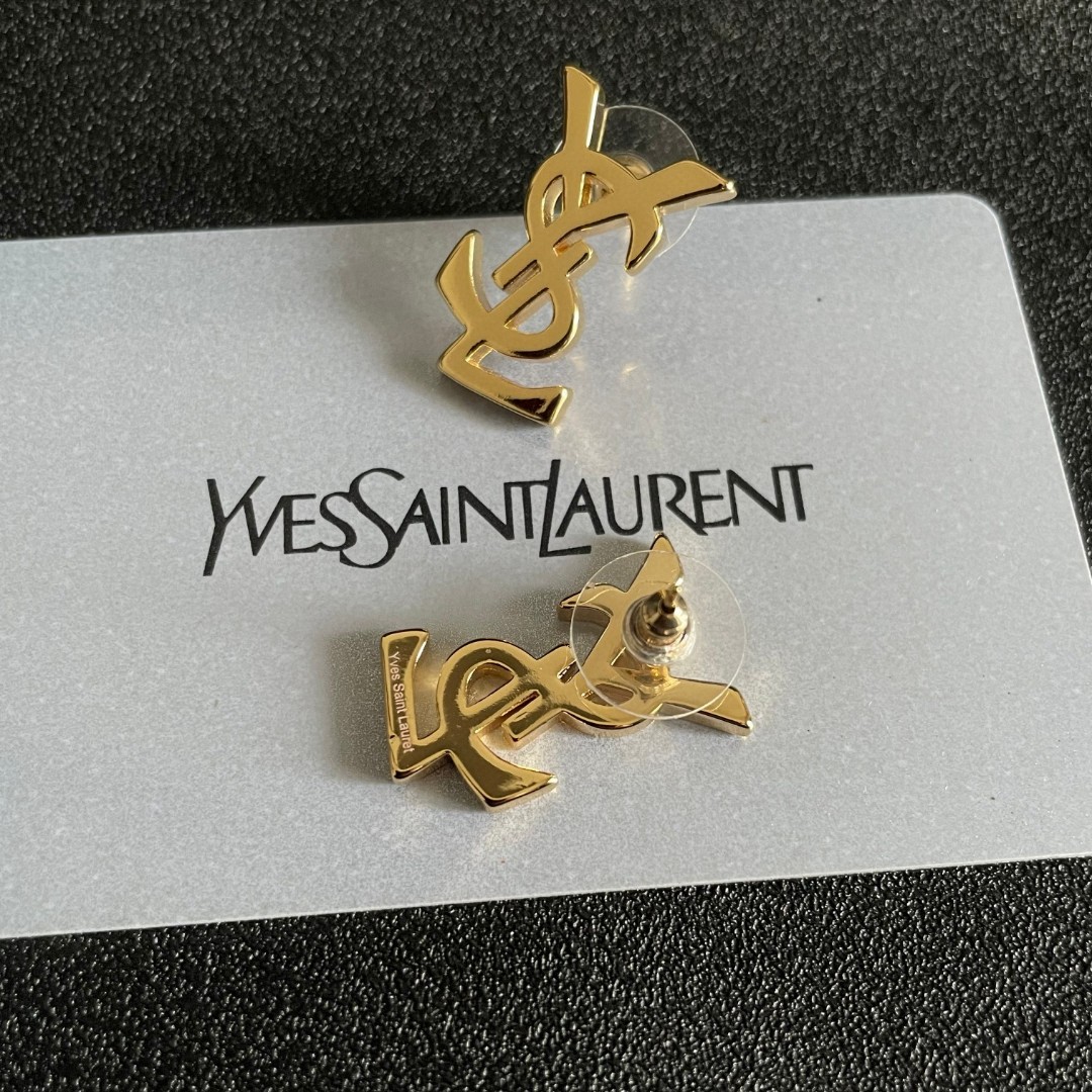  圣罗兰✨经典字母耳钉