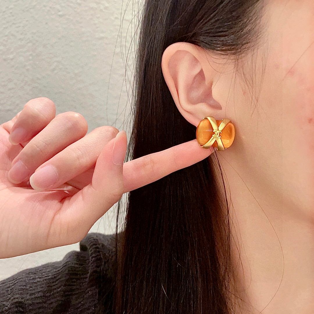  香奈儿✨经典双C耳钉