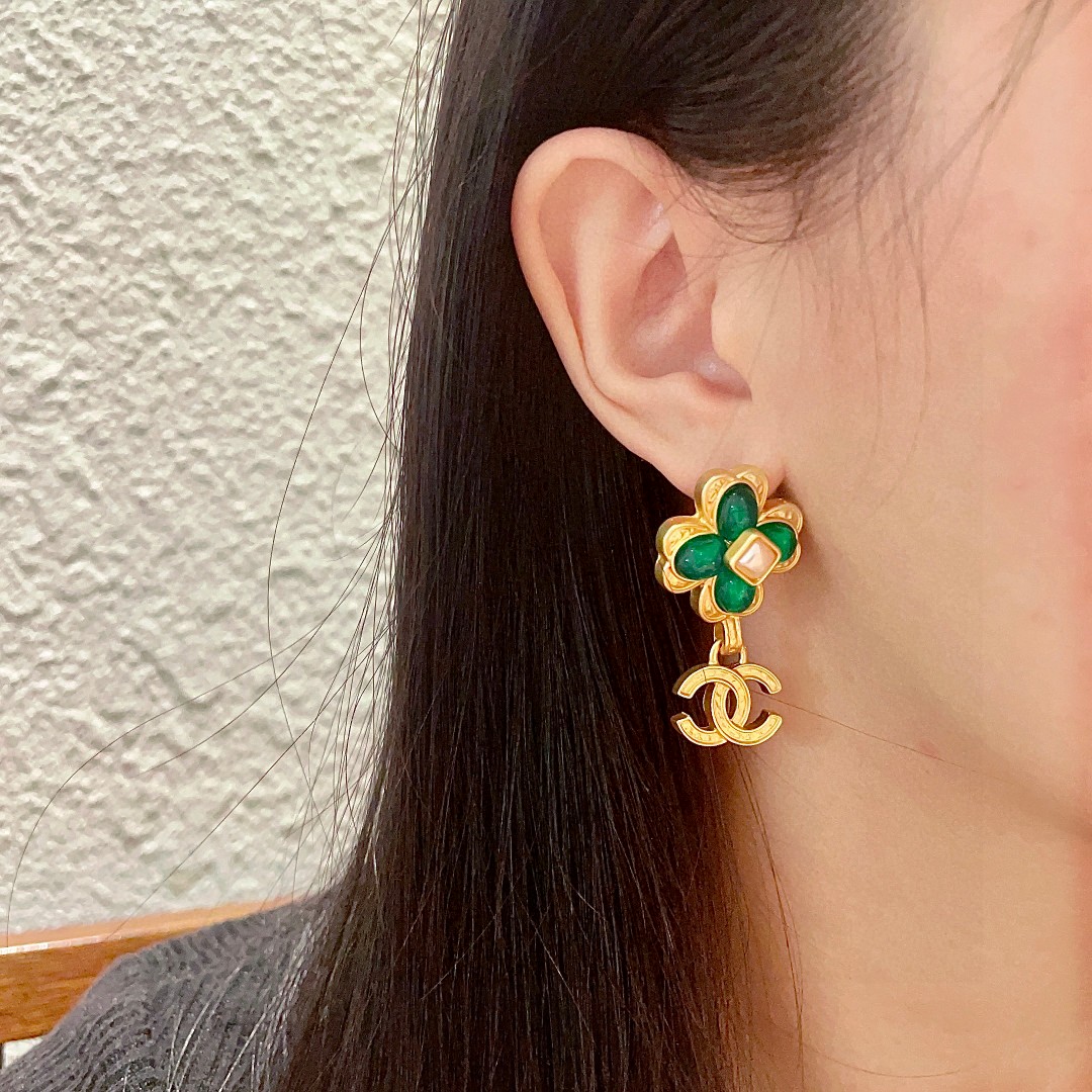  香奈儿✨珍珠双C耳环