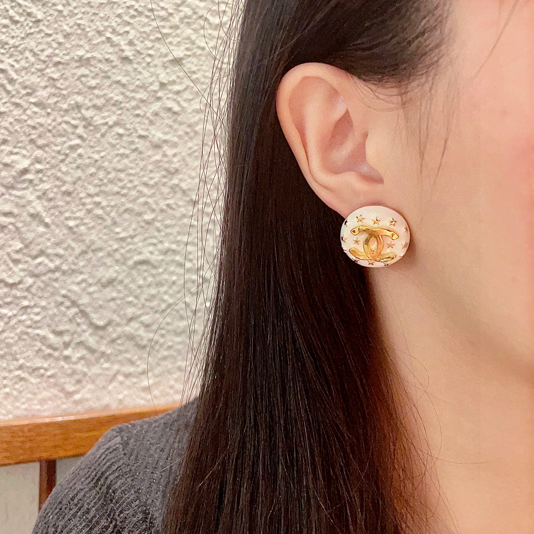  香奈儿✨星星双C耳钉