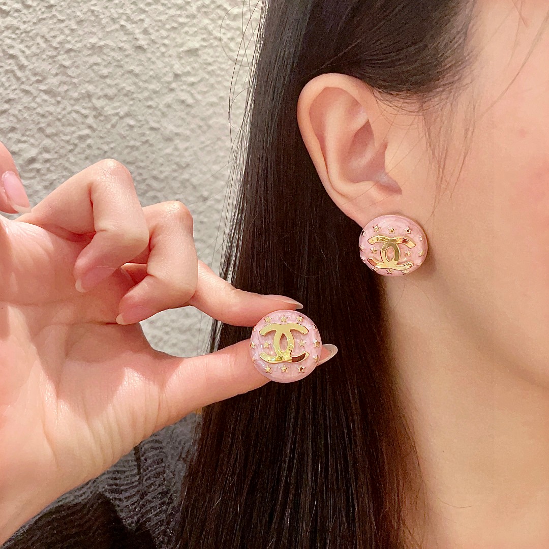  香奈儿✨星星双C耳钉
