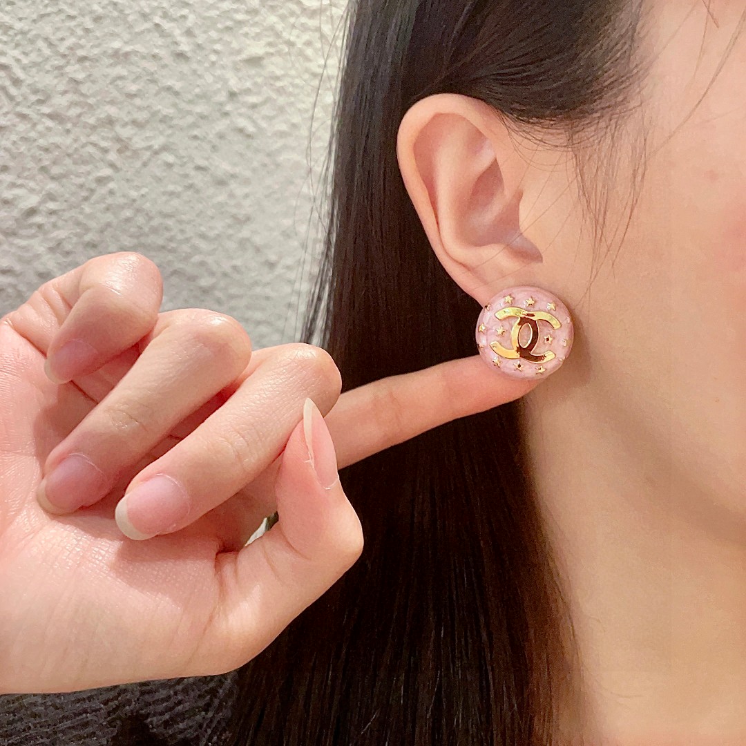  香奈儿✨星星双C耳钉