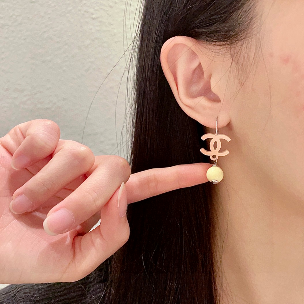  香奈儿✨双C耳环 三色齐