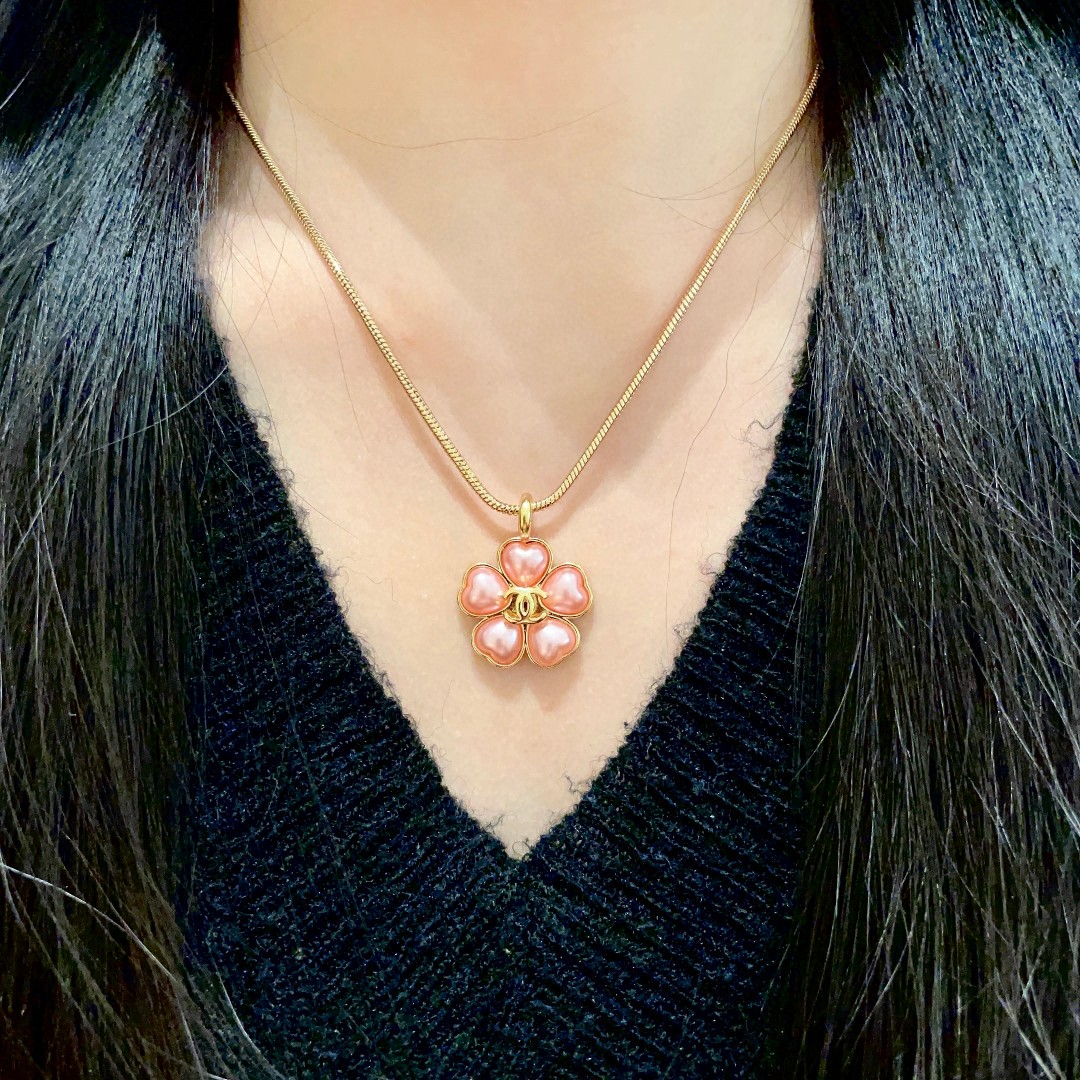  香奈儿✨山茶花🌸双C项链