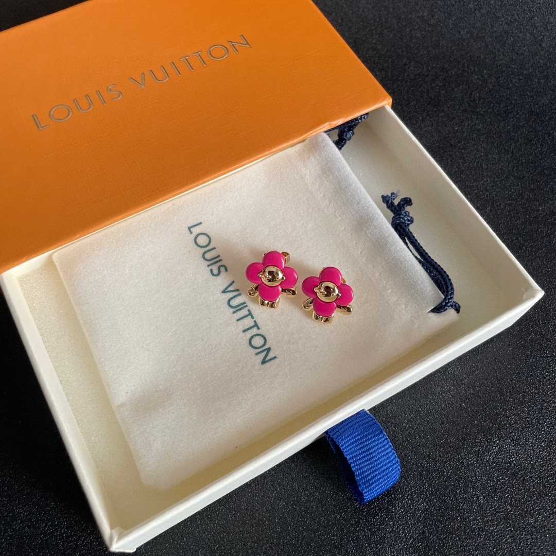  LV✨经典老花耳钉