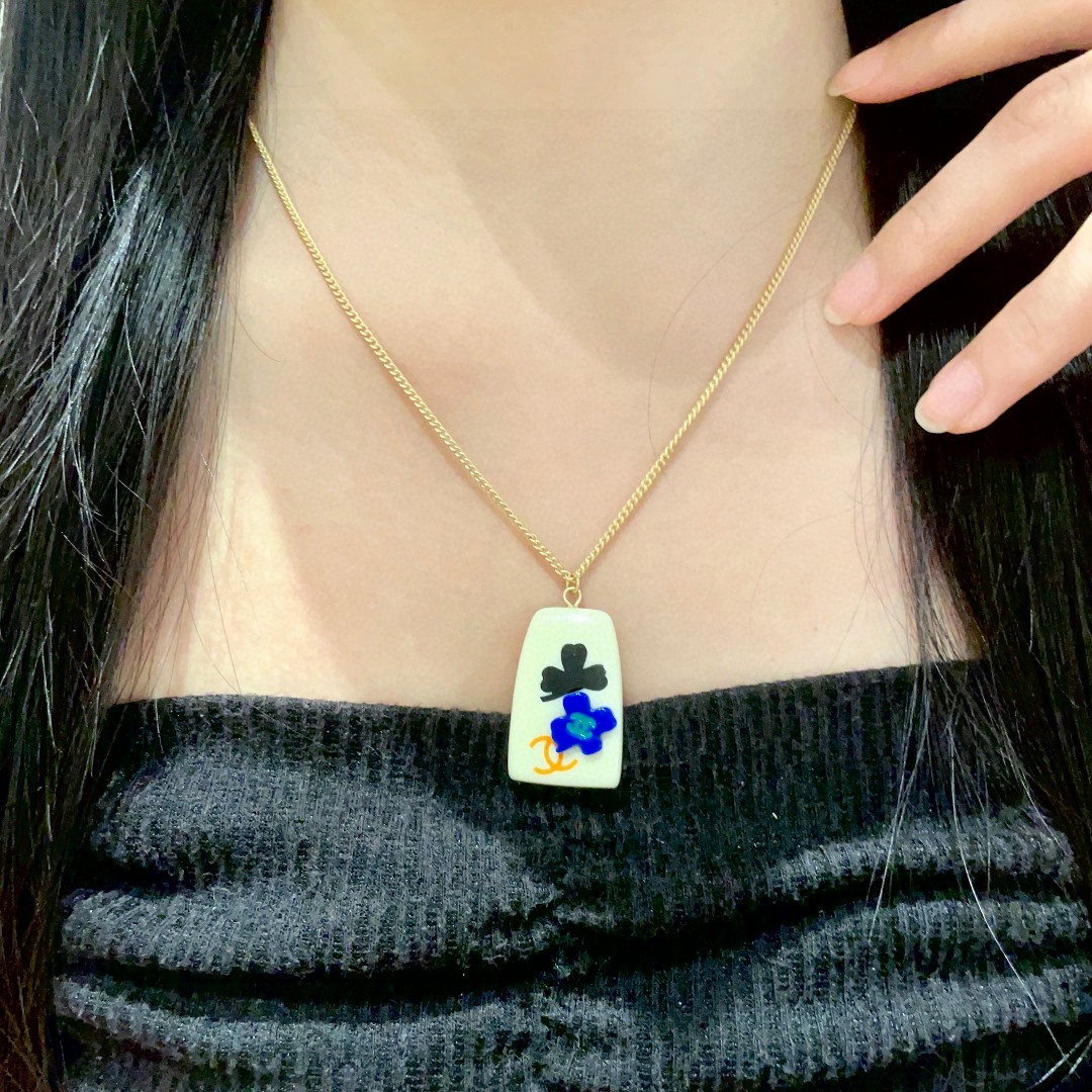  香奈儿✨山茶花双C项链
