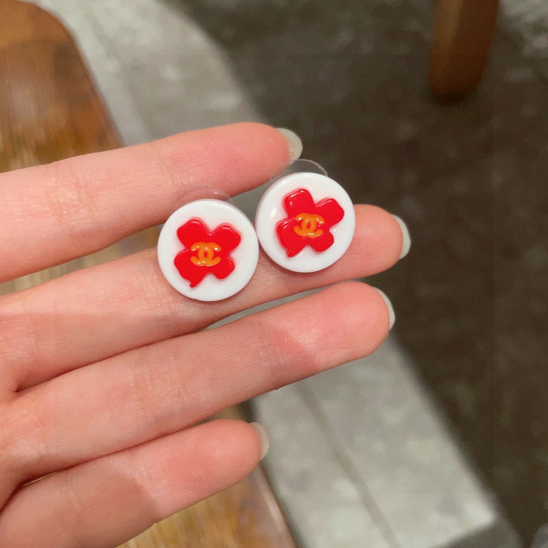  香奈儿✨山茶花双C耳钉
