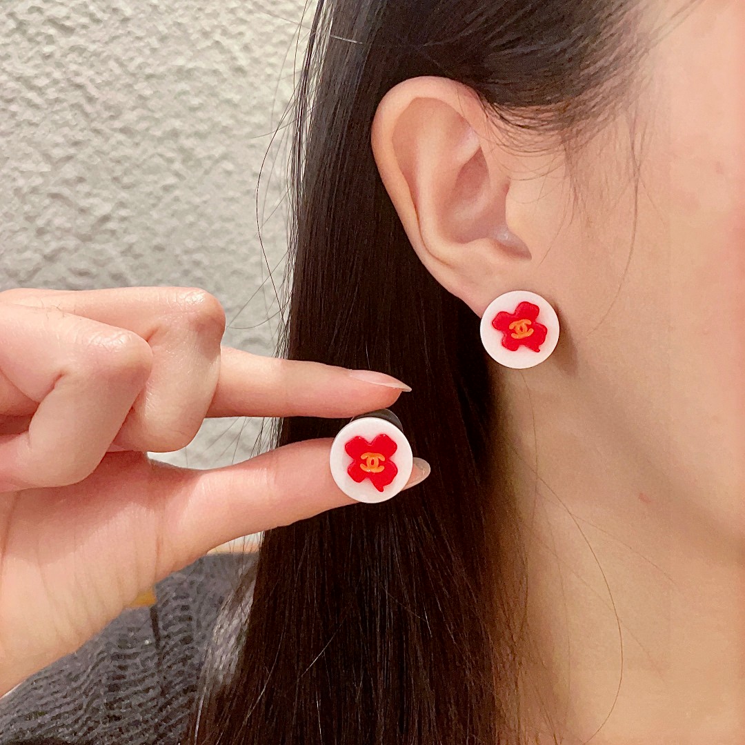  香奈儿✨山茶花双C耳钉