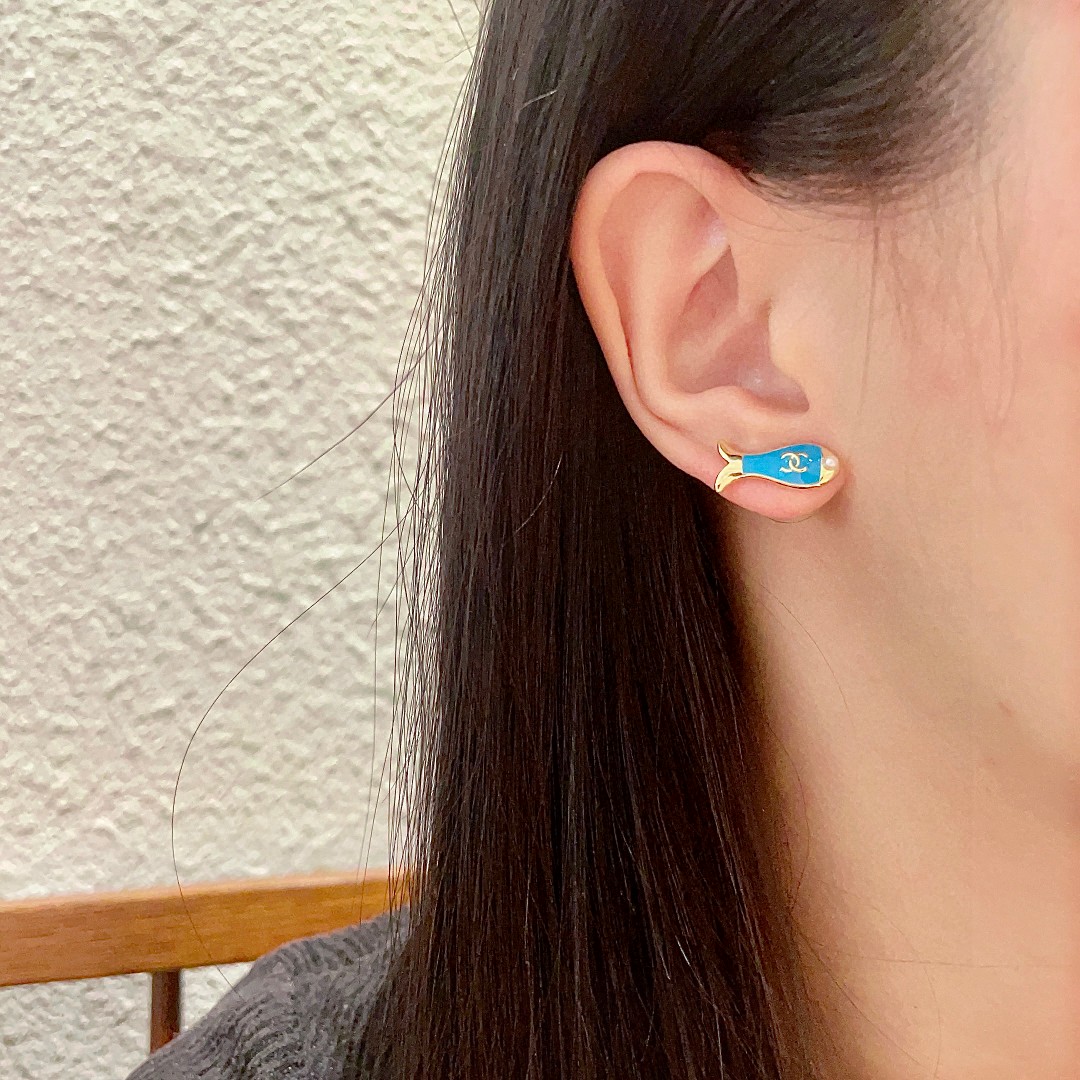  香奈儿✨经典双C耳钉