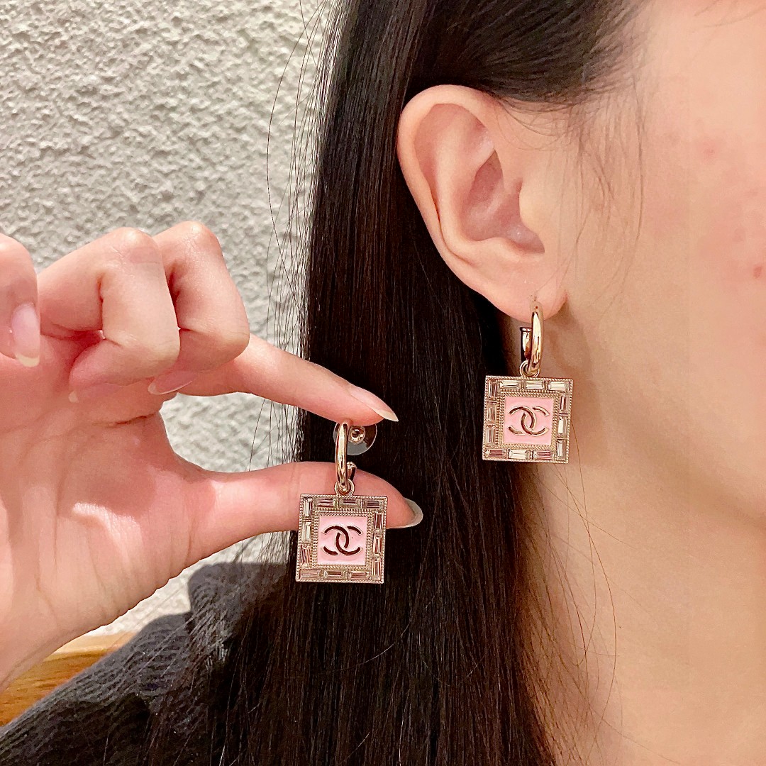  香奈儿✨经典双C耳环