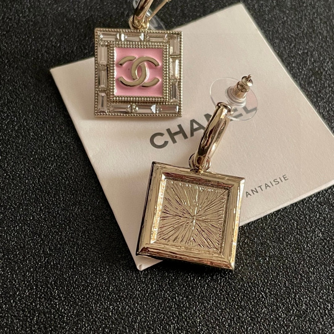 香奈儿✨经典双C耳环