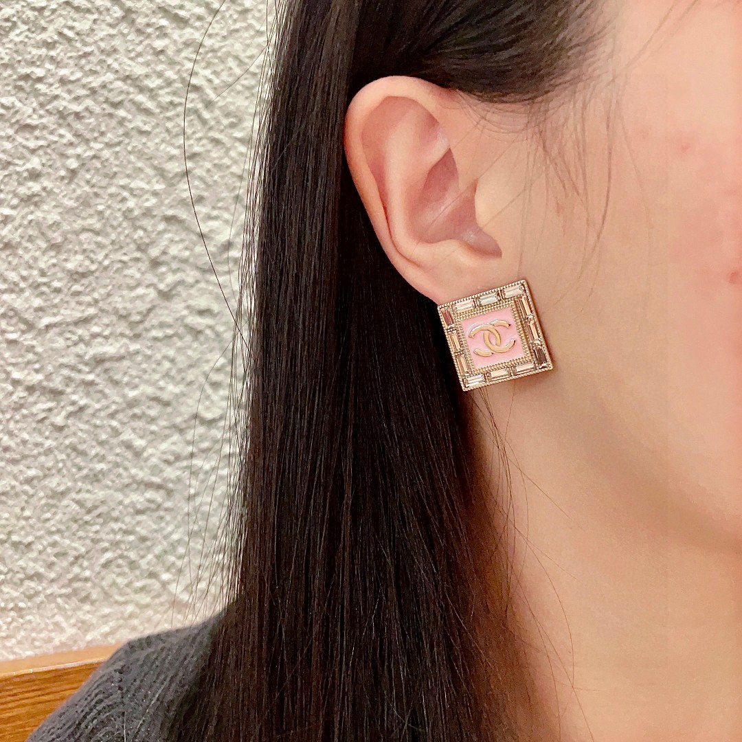  香奈儿✨经典双C耳钉