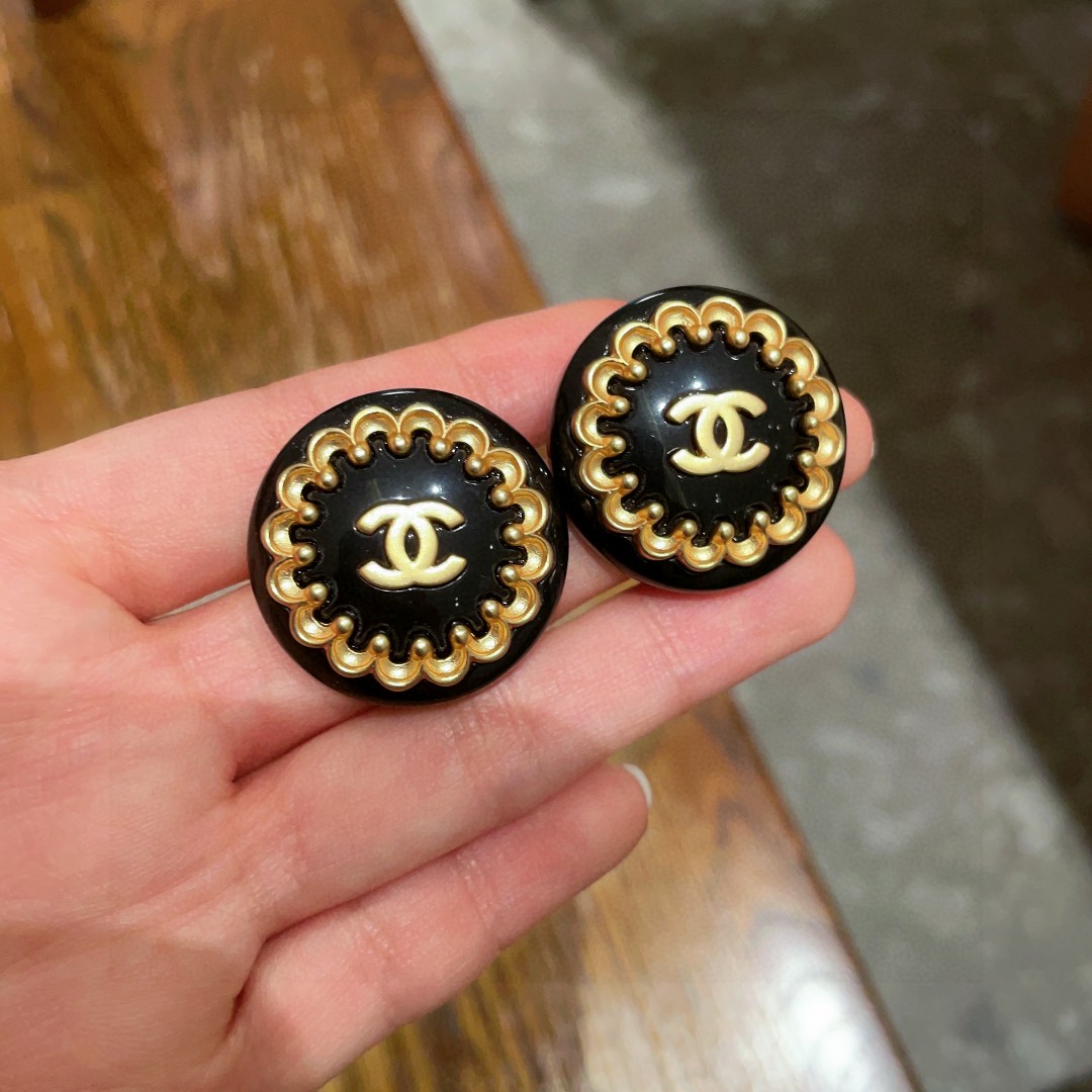  香奈儿✨经典双C耳钉 三色齐