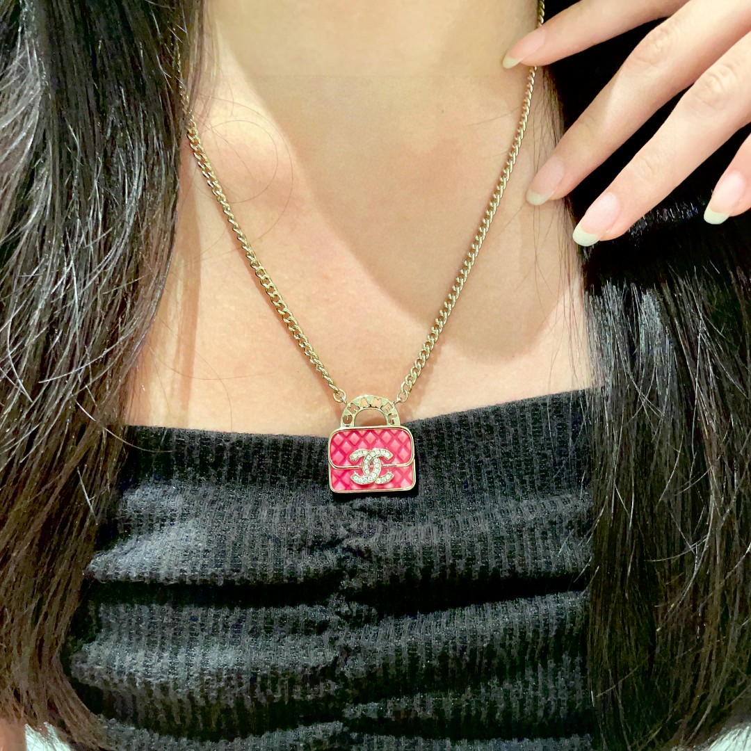  香奈儿✨手提包双C字母项链